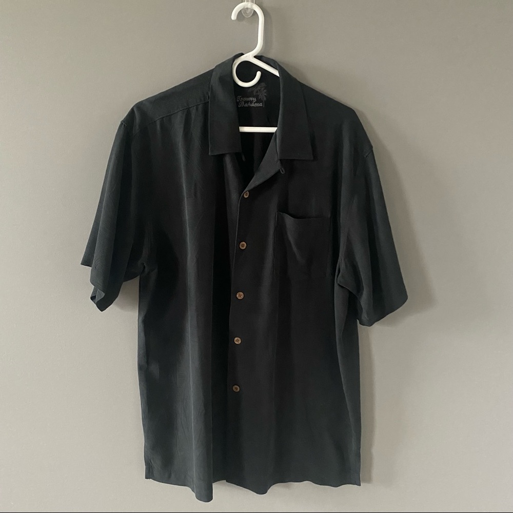 Tommy Bahama Black Silk Button Up